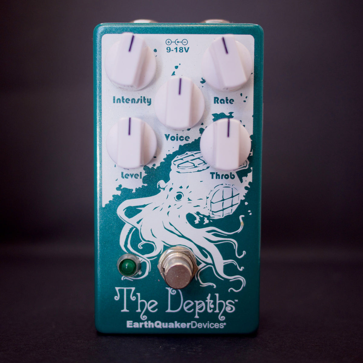 8379 Home Page USED EARTHQUAKER DEVICES THE DEPTHS VIBE PEDAL - Byron Music