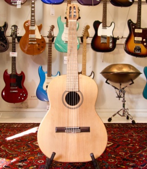 Byron Music Home Page Ron Berry Custom Built Spanish Guitars - Casurina Back & Sides/Riveroak Top - Byron Music