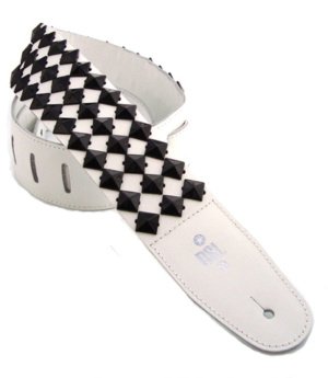 2.5 INCH PYRAMID ANGLE STRAP BLACK STUD