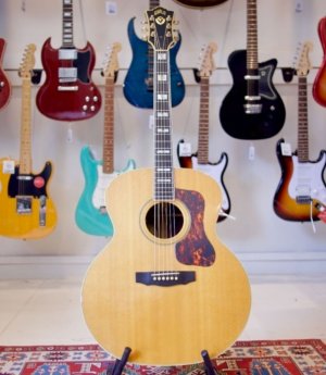 USED GUILD F50R JUMBO ACOUSTIC GUITAR 2008 IN HARDCASE