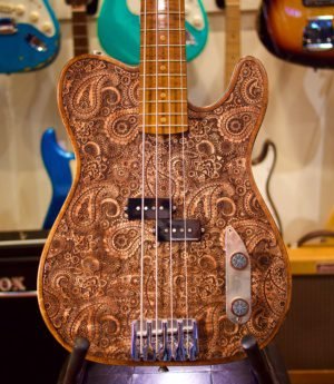 Made in USA Walla Walla Maverick Laser Paisley Bass Guitar Tobacco Brown with Hard Case (Pre-Loved)