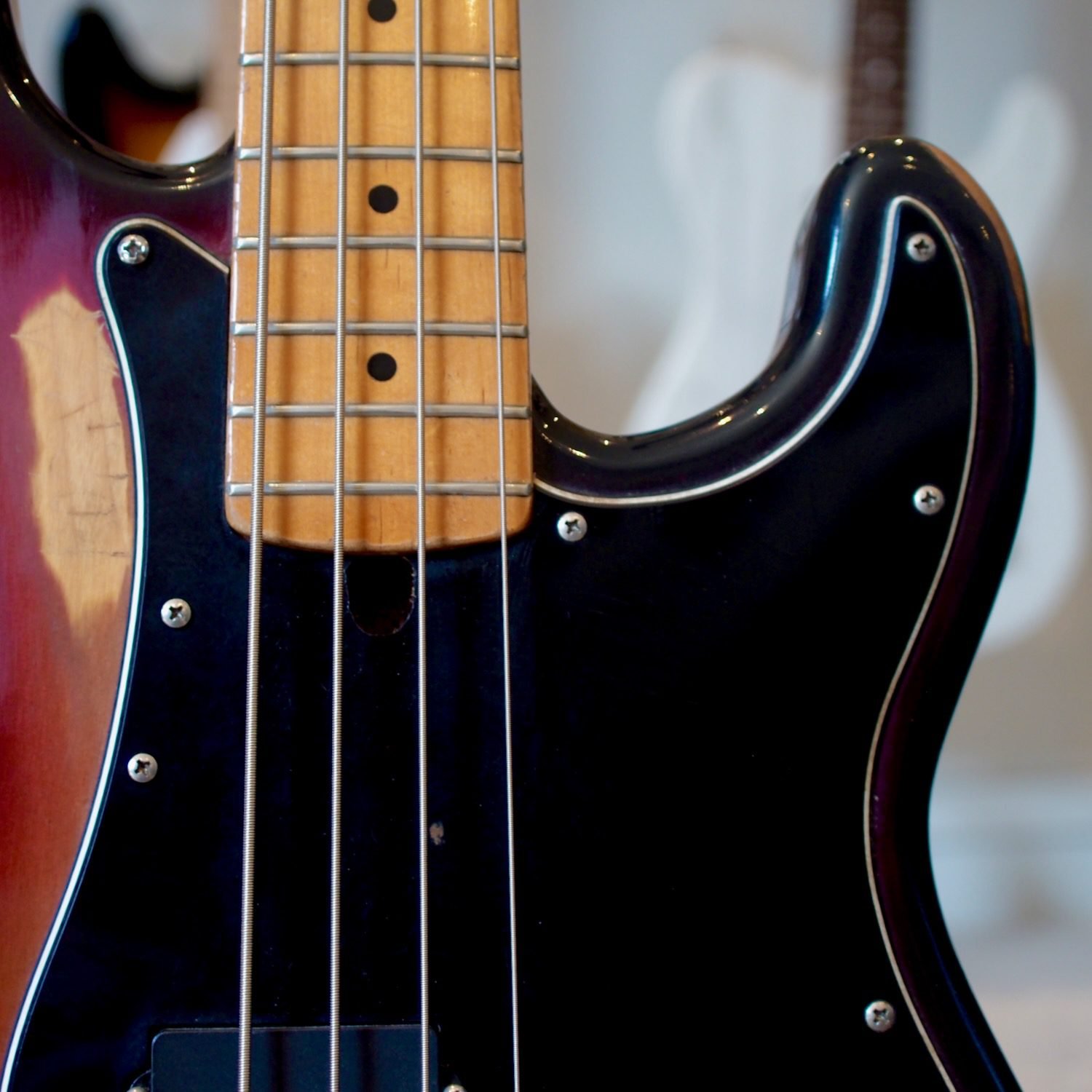 BYRONMUSICARIAPROIIWITHEMGS 12 Byron Music