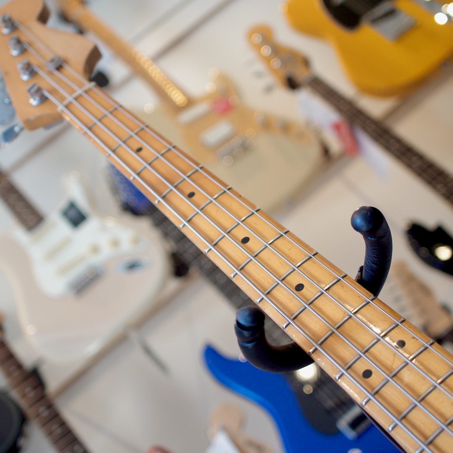 BYRONMUSICARIAPROIIWITHEMGS 13 Byron Music