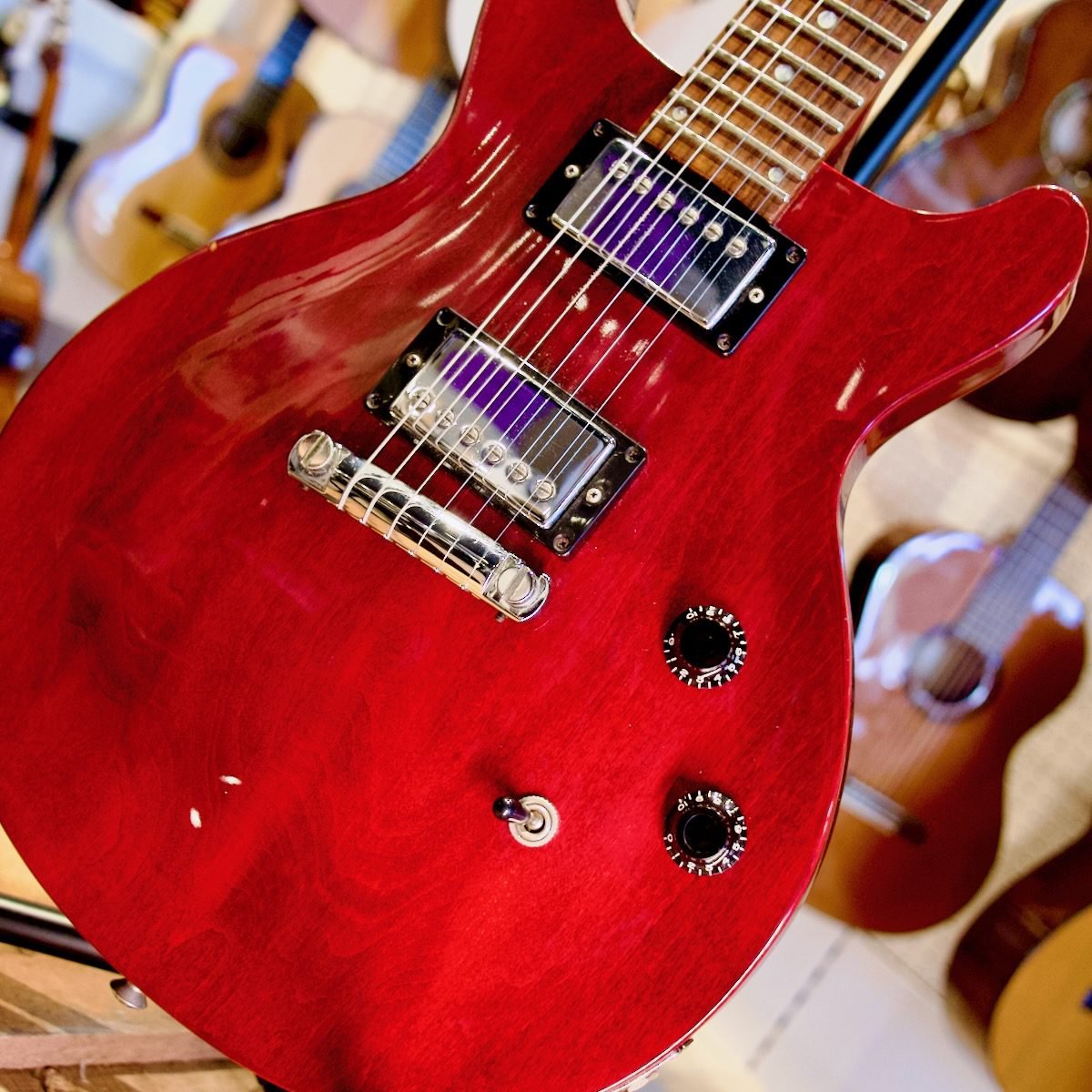 USED GIBSON LES PAUL DOUBLE CUT 1993 WINE RED WITH HARD CASE - Image 9