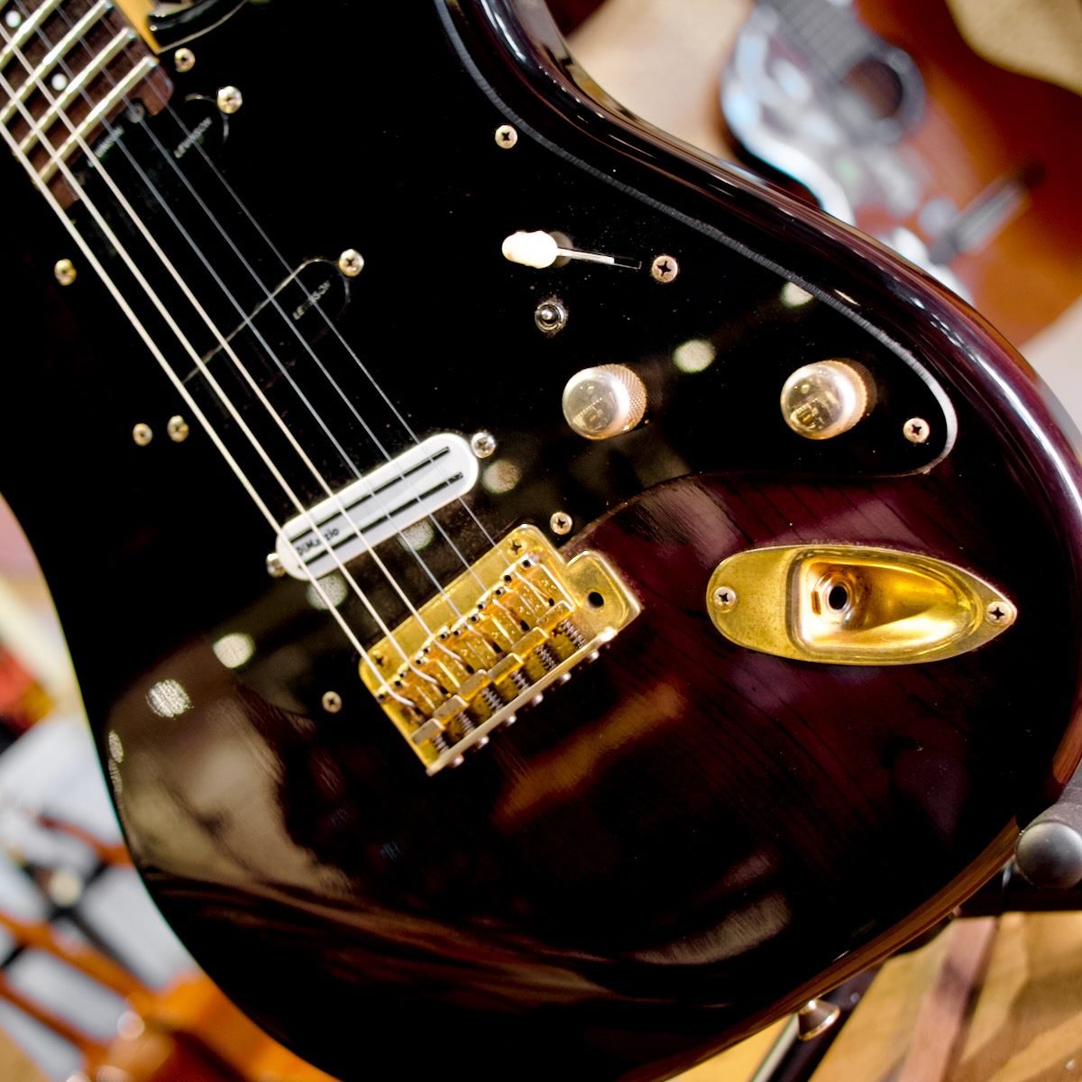 Pre-Loved Levinson 1989 Blade R2 Misty Violet In Hardcase - Image 3