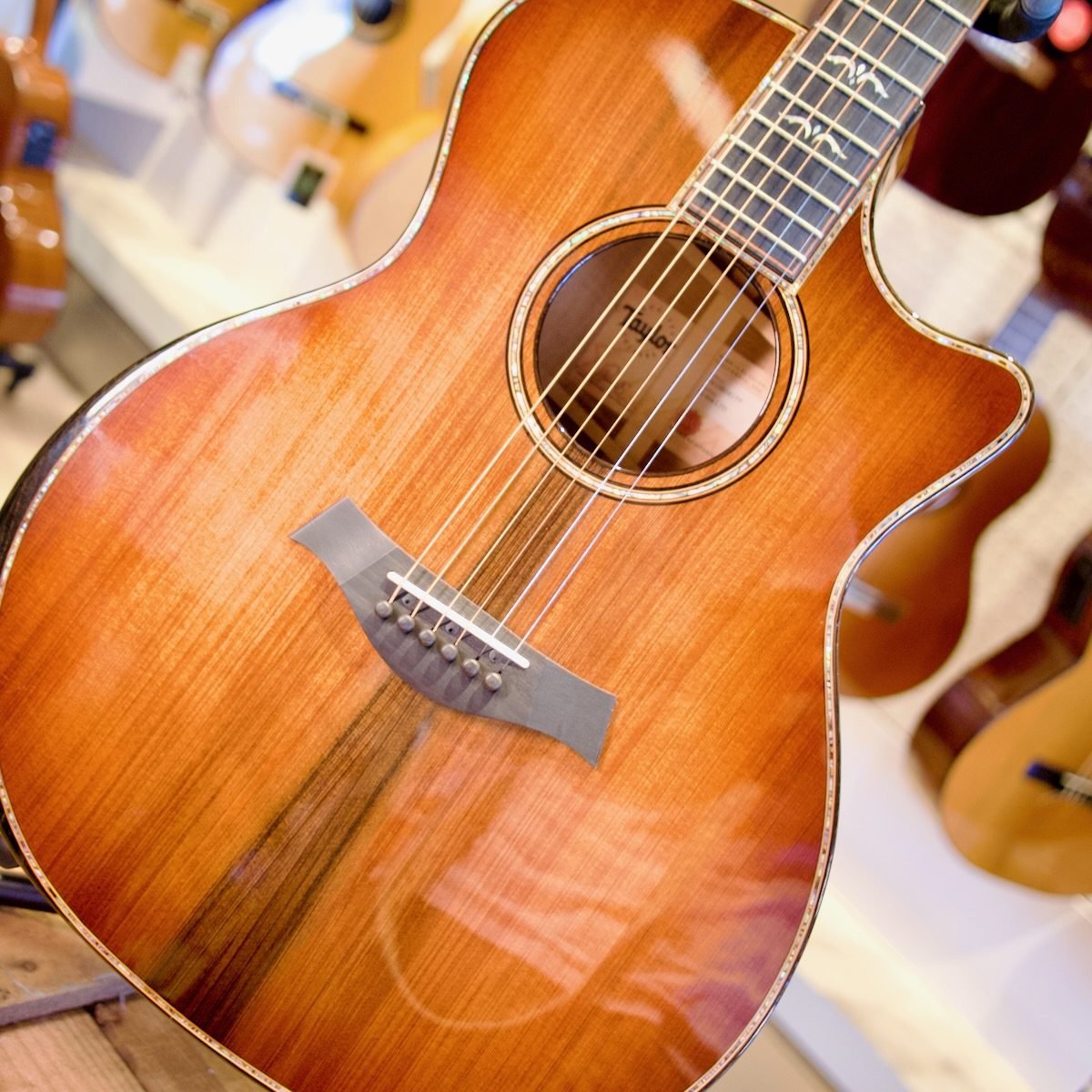 Taylor 914CE-LTD Grand Auditorium Acoustic Guitar in Hardcase* - KOA/REDWOOD - Image 10