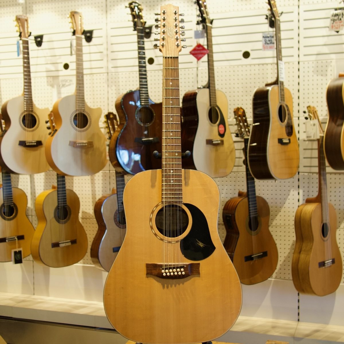 Pre-Loved Maton EM425-12 12 String Acoustic Guitar with Pickup