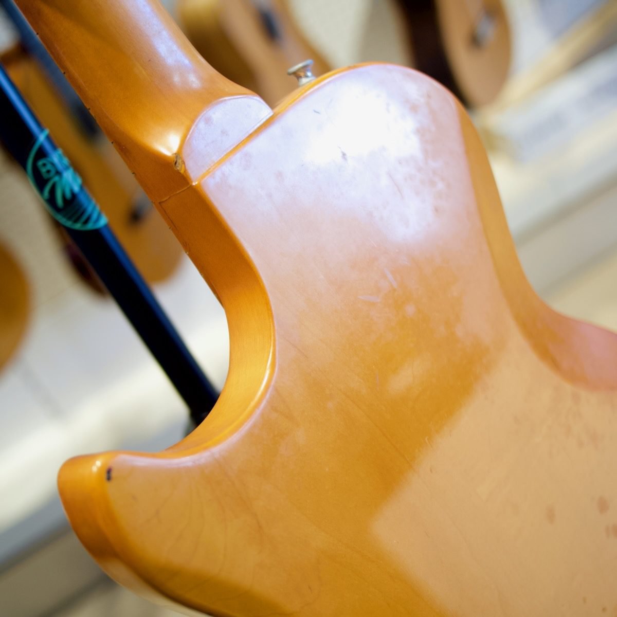 Pre-Loved Gibson L6-S Custom 1977 Electric Guitar in Hardcase - Image 14