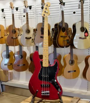 Pre Loved Fender Jazz Bass Player Series MIM 2014 RARE Candy Apple Red