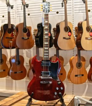 Pre-Loved Gibson SG Standard '61 Reissue – Heritage Cherry (2013) w/ Hard Case